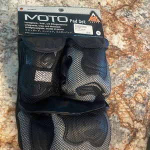 Protective pads - size medium adult. Elbow, knee and wrist.